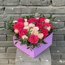 Цветочная композиция из Розы в коробке в Солнечнодольске
