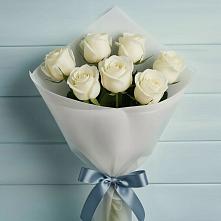Букет 7 Белых роз Эдлесс Лав в Солнечнодольске