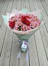Букет цветов из:  Альстромерии #REPLACE_PRED# Солнечнодольске