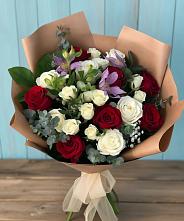 Букет цветов из:  Розы и Альстромерии в Солнечнодольске