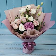 Букет цветов из:  Розы и Лизиантусы в Солнечнодольске