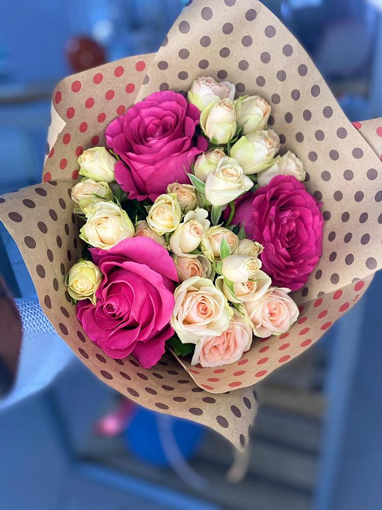 Букет цветов из: Розы в Солнечнодольске