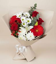 Букет цветов из:  Розы, Хризантемы, Герберы и Лилии в Солнечнодольске