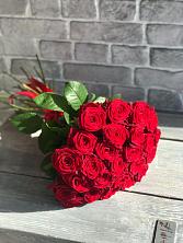 Букет Красные розы Фридом в Солнечнодольске