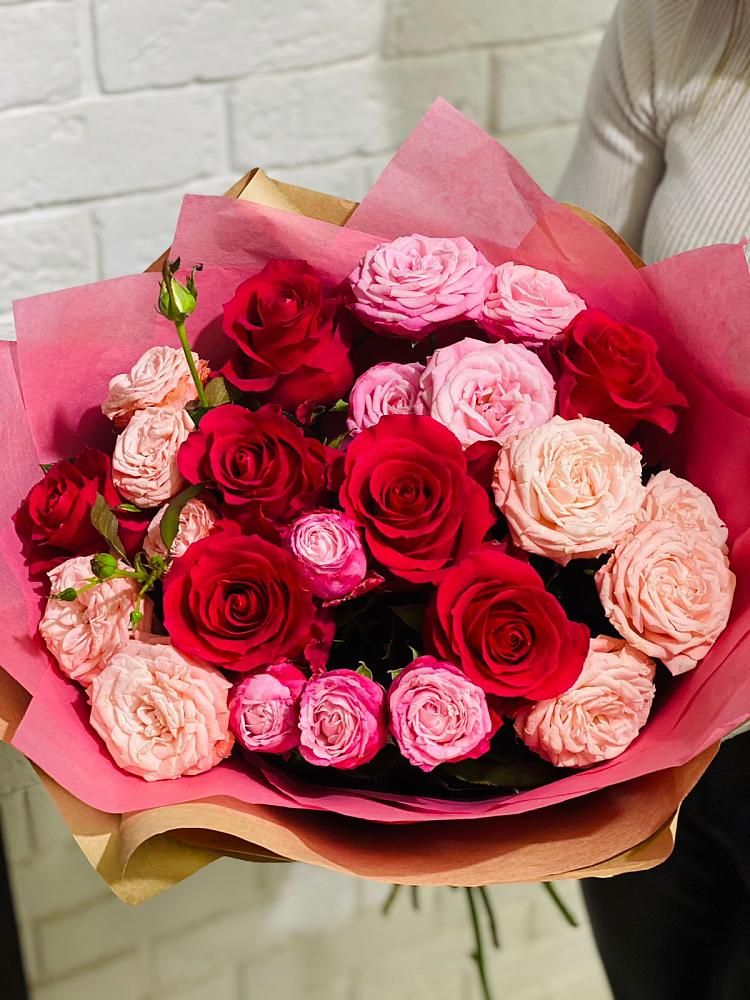 Букет цветов из: Розы в Солнечнодольске