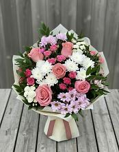 Букет цветов из:  Альстромерии, Гвоздики, Розы и Хризантемы в Солнечнодольске