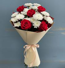 Букет цветов из:  Розы и Хризантемы в Солнечнодольске