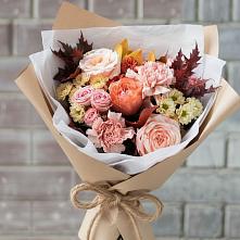 Букет цветов из:  Гвоздики, Хризантемы и Розы в Солнечнодольске